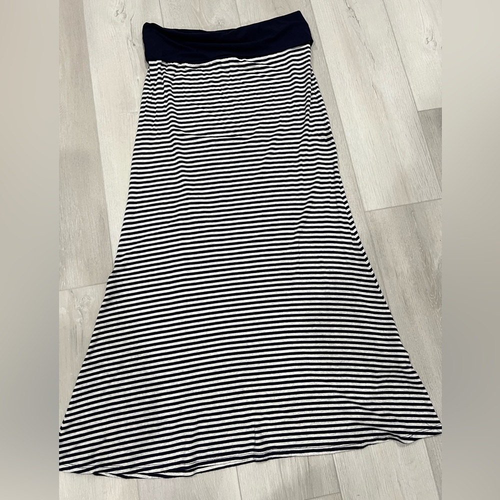 VGUC Long skirt